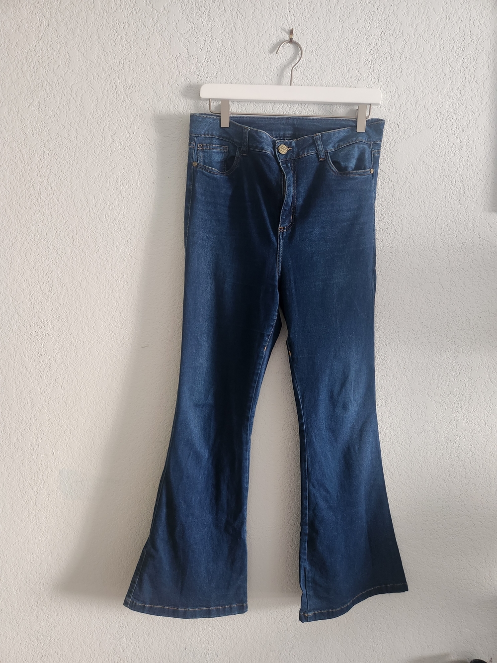 Women's Dark Blue Flare Jeans - Flattering High-Rise Fit